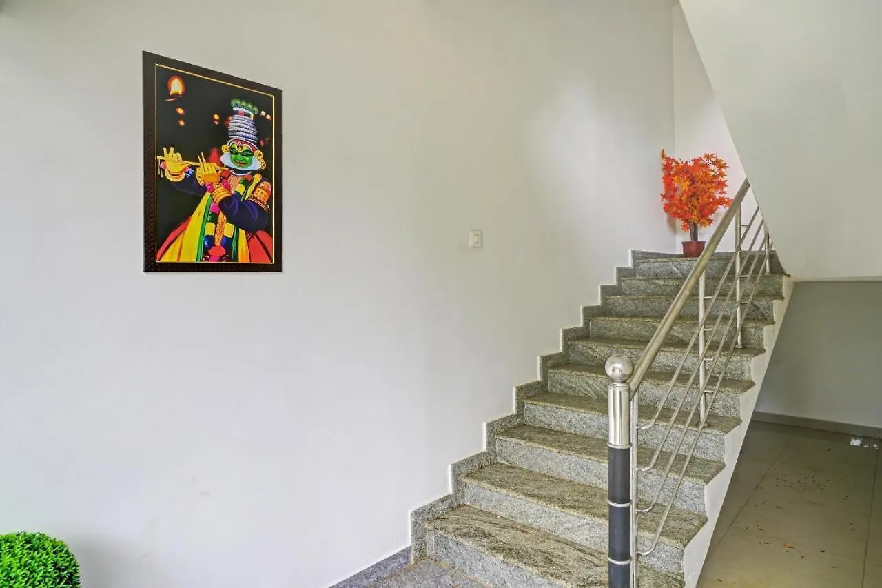 Hotel Oyo Flagship 81260 Star Lights Munnar Indie